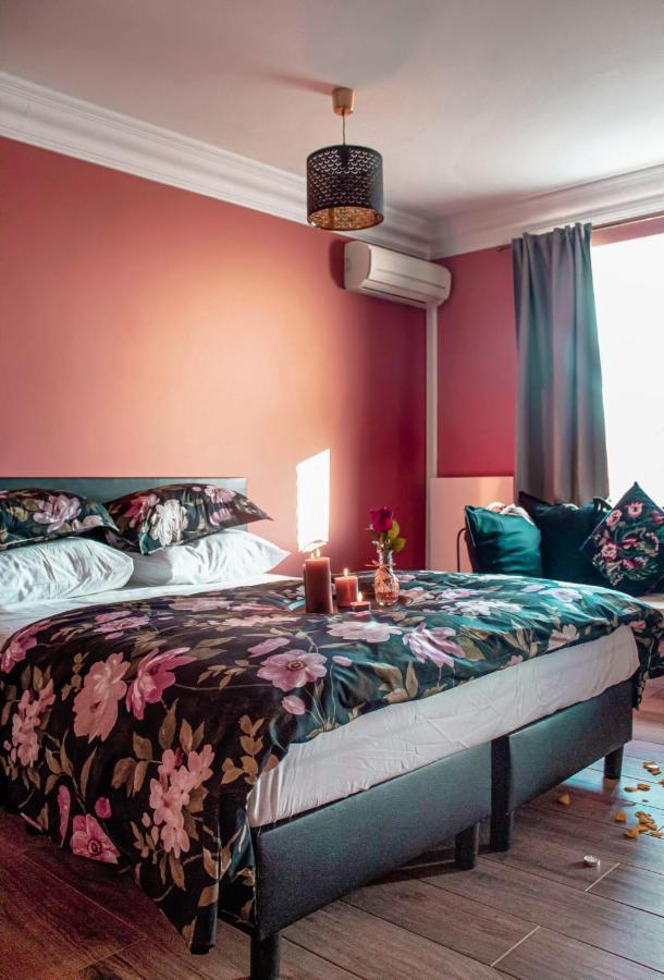 Hotel Riad Liege Bagian luar foto
