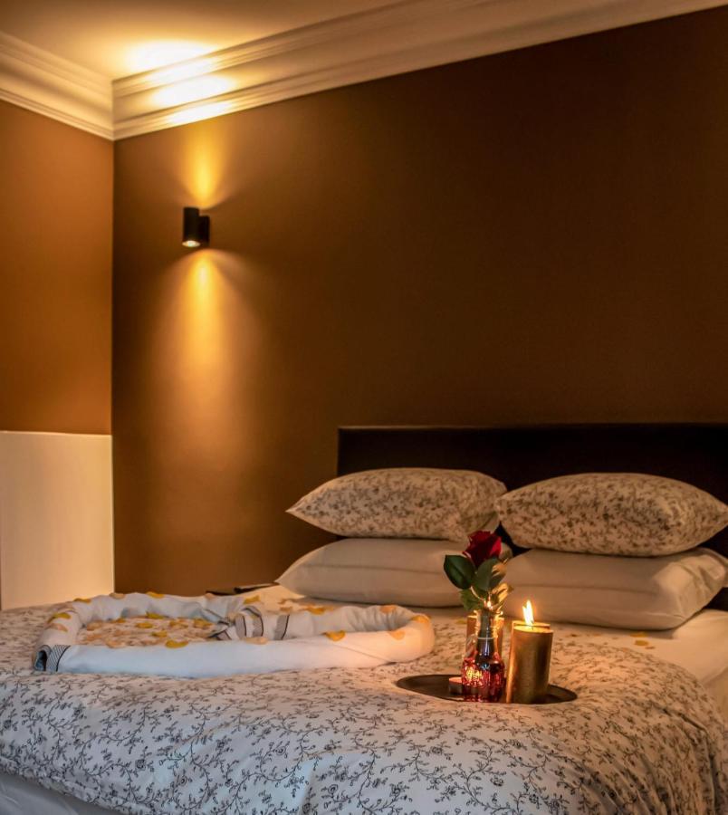 Hotel Riad Liege Bagian luar foto