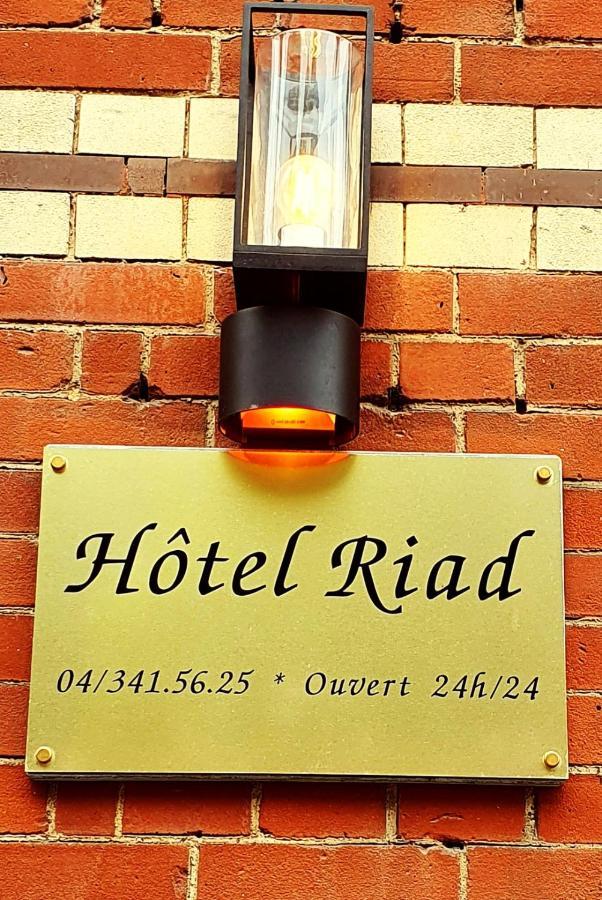 Hotel Riad Liege Bagian luar foto