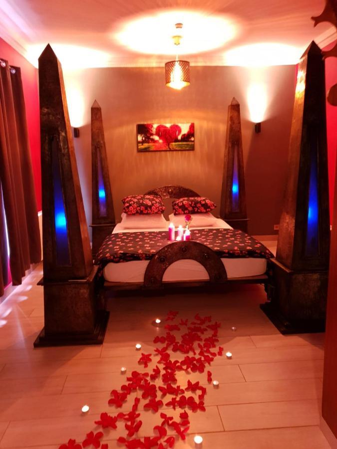 Hotel Riad Liege Bagian luar foto