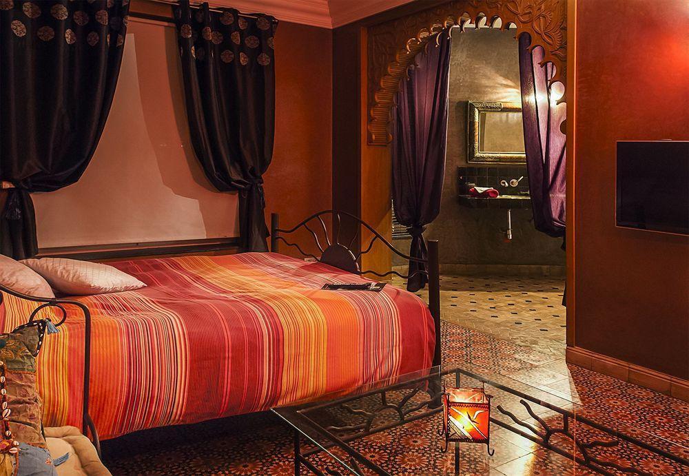 Hotel Riad Liege Bagian luar foto