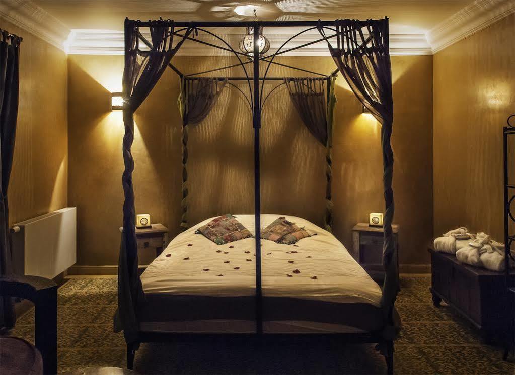 Hotel Riad Liege Bagian luar foto